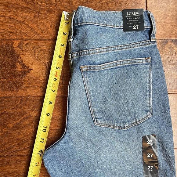 NWT J.Crew 9" Mid Rise Skinny Jeans Size 27 MSRP $98 - Picture 8 of 10